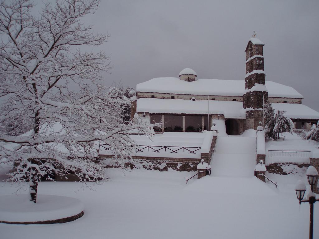 Nisista Lodge Mountain View Rodavgí Exterior foto
